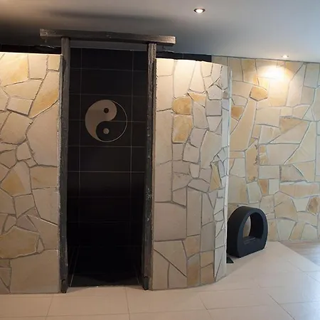 Malina Penzión pre hostí Hronska Dubrava